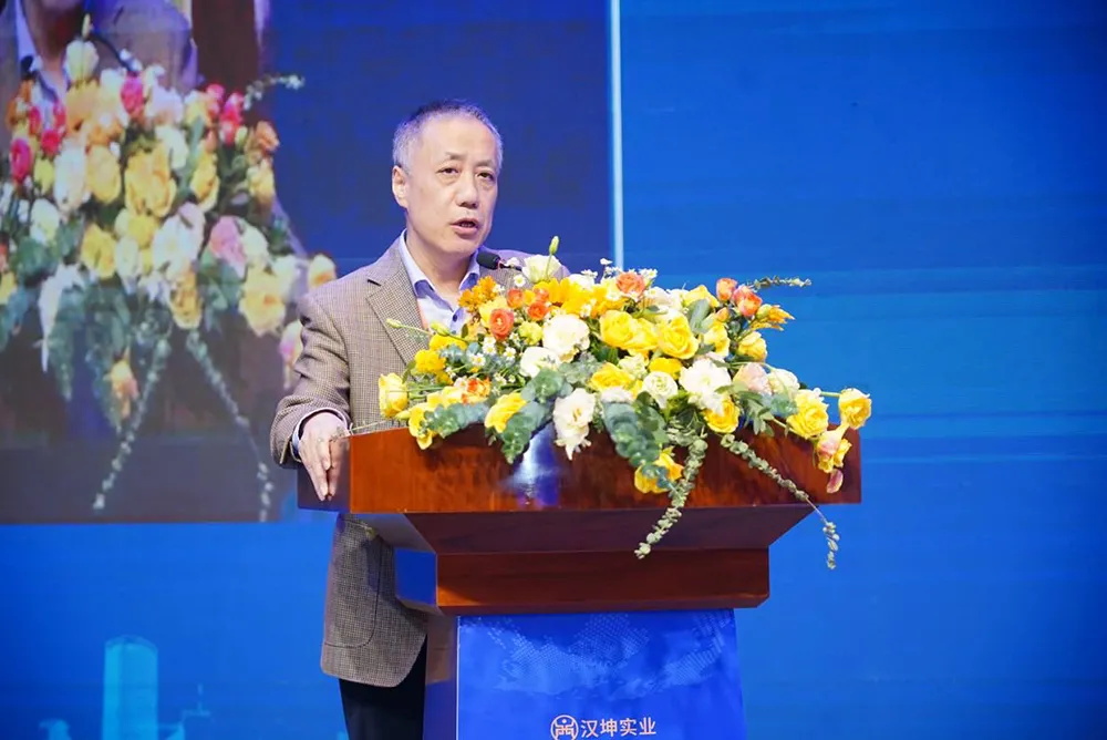 国家发改委社会发展研究所社会管理研究室主任常兴华
