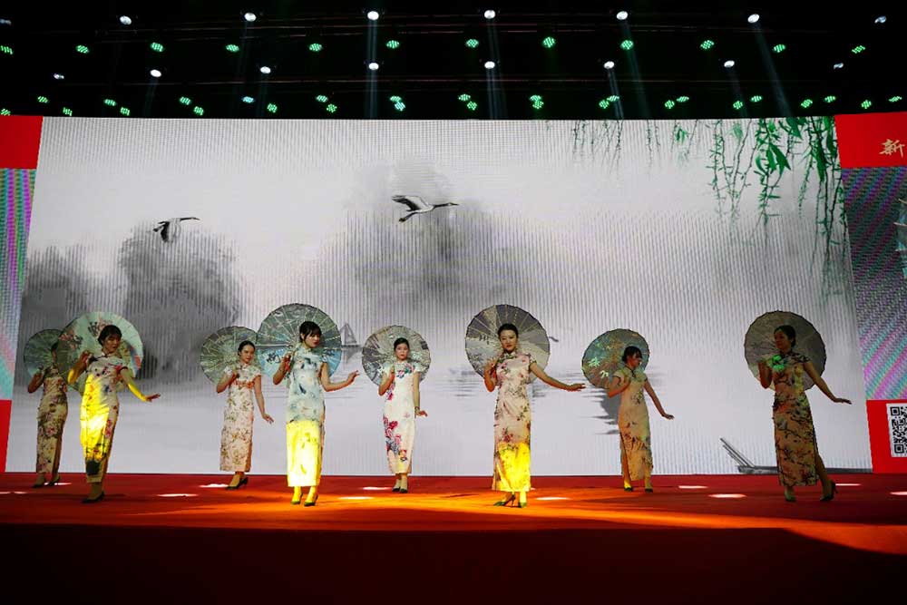 国风旗袍秀《采薇》︱一基地