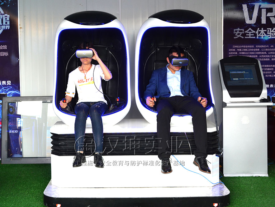VR安全体验馆,9D互动太空舱